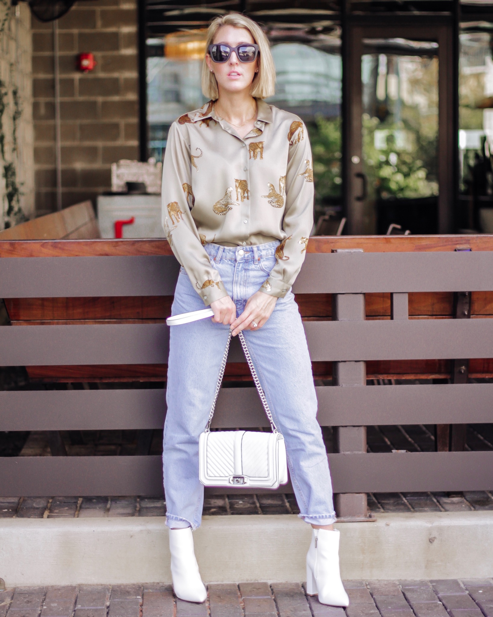 white rebecca Minkoff bag