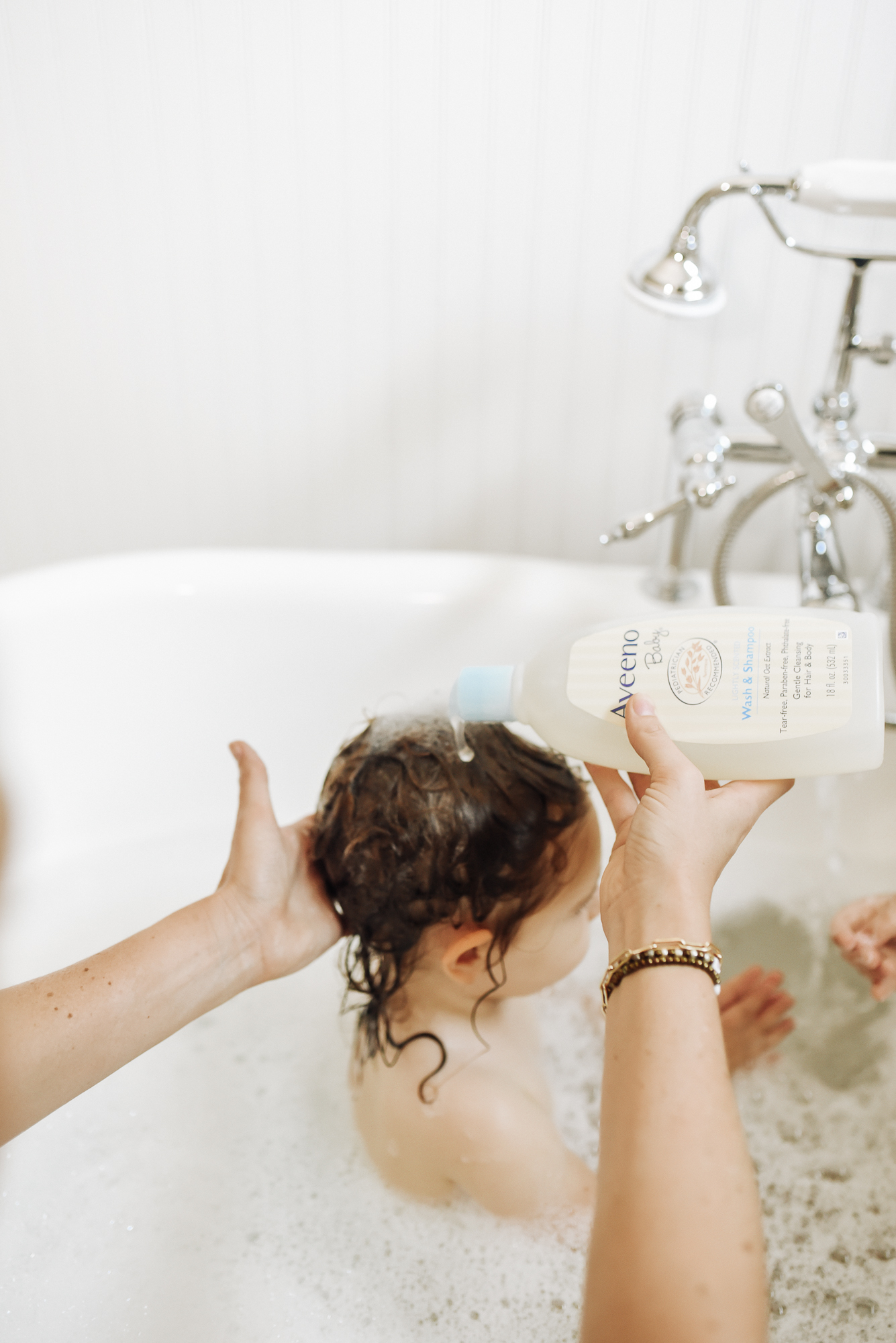 bath time with aveeno baby