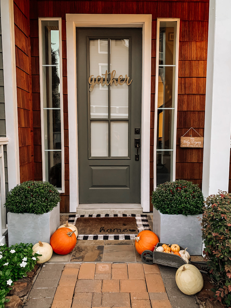 fall front door decor